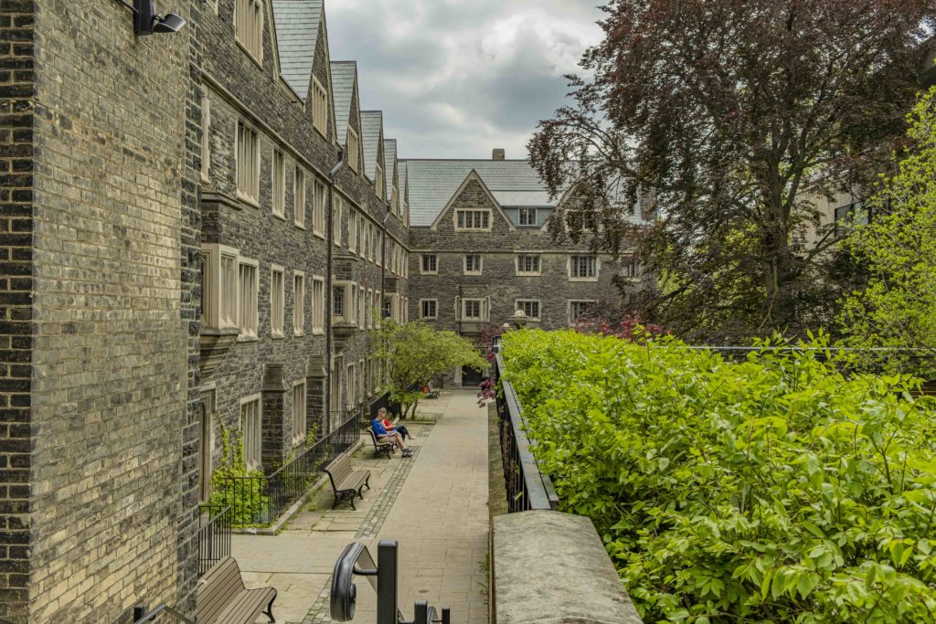 Philosopher's Walk, UofT
